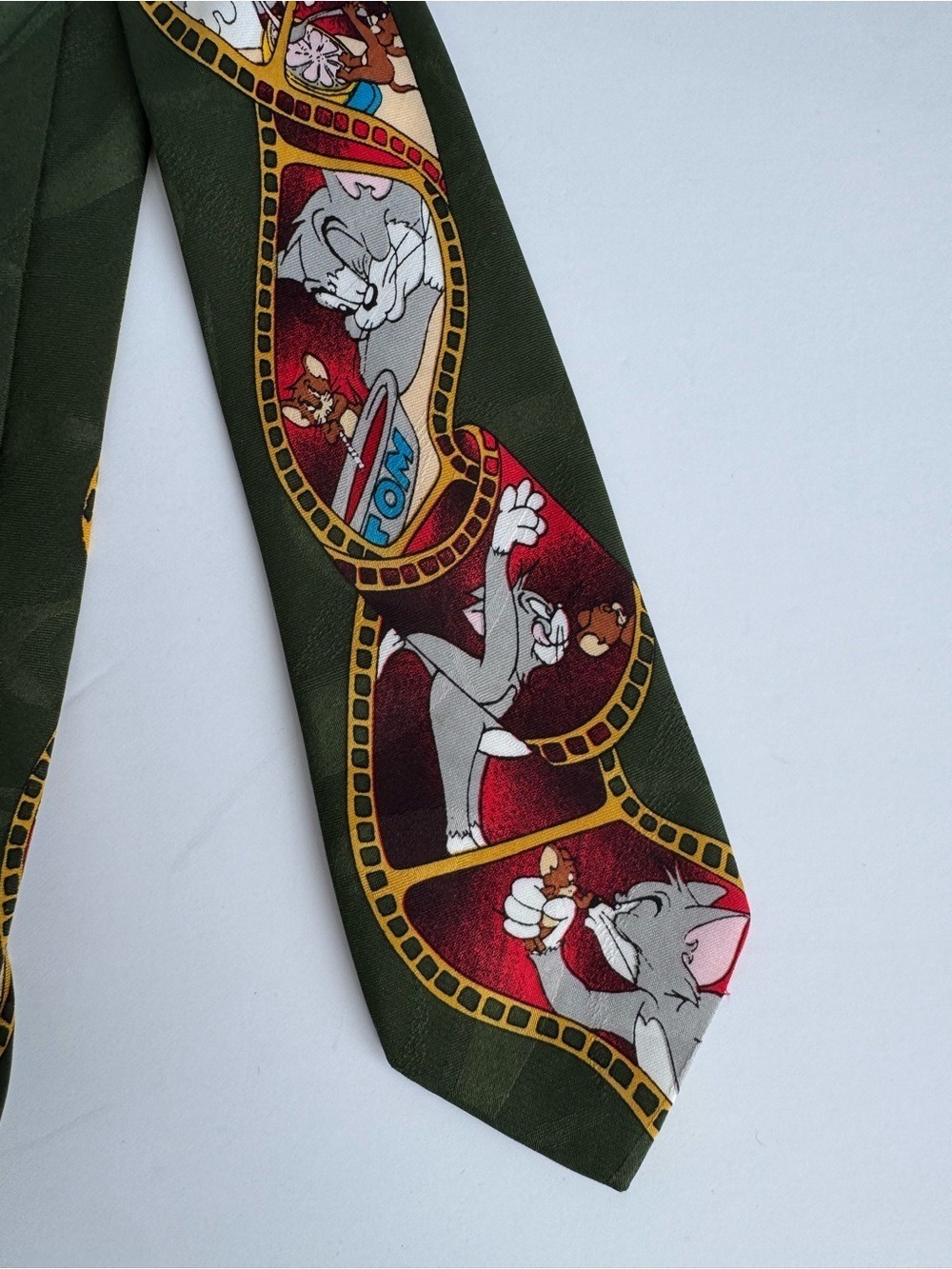 Vintage 1994 Tom and Jerry Tie Necktie Cat Mouse Cartoon Skinny 90s Novelty EUC